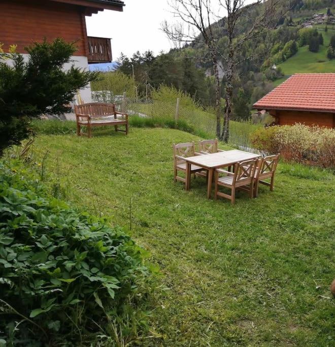 Confortable Chalet Avec Magnifique Vue En Gruyere. Charmey Exterior photo