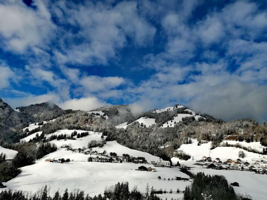 Confortable Chalet Avec Magnifique Vue En Gruyere. Charmey Exterior photo